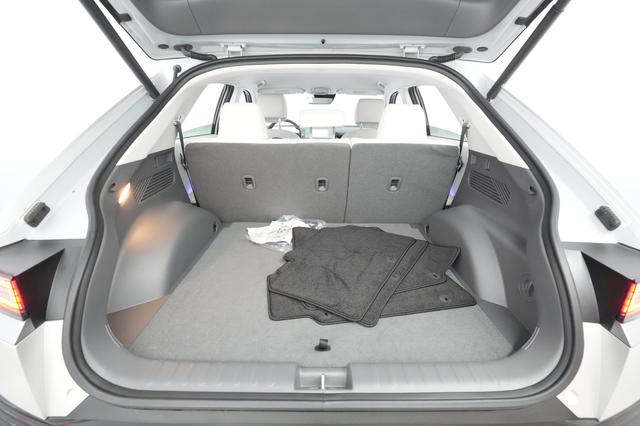 2023 Hyundai IONIQ 5 — photo 6 of 25