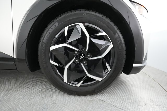 2023 Hyundai IONIQ 5 — photo 15 of 25