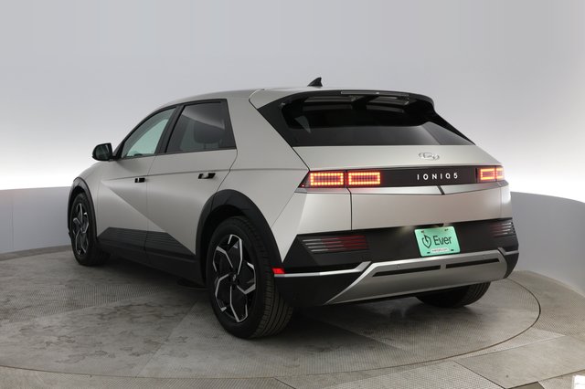 2023 Hyundai IONIQ 5 — photo 11 of 25