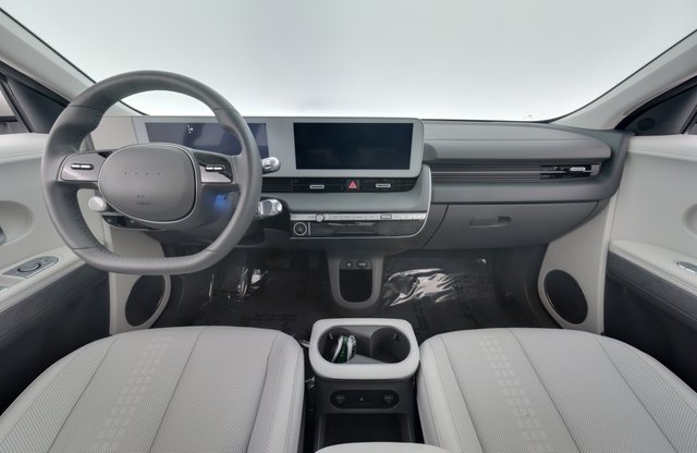 2023 Hyundai IONIQ 5 — photo 21 of 25