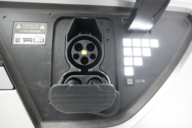 2023 Hyundai IONIQ 5 — photo 8 of 25