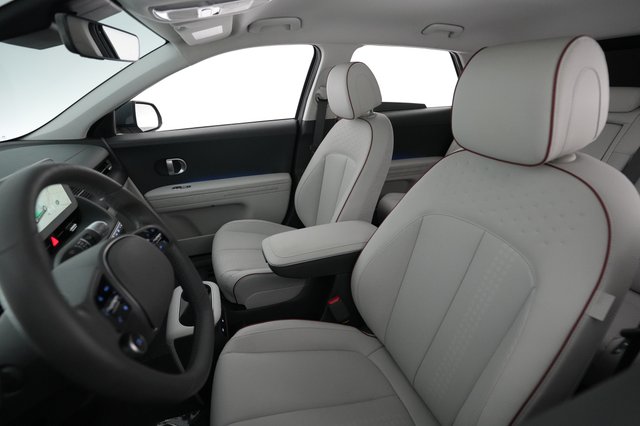 2022 Hyundai IONIQ 5 — photo 15 of 22