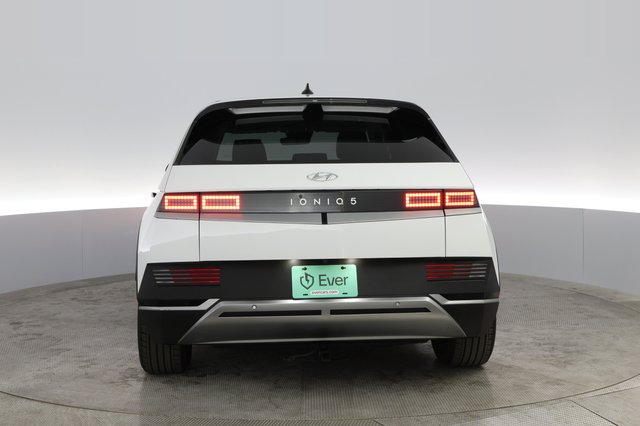 2023 Hyundai IONIQ 5 — photo 14 of 21