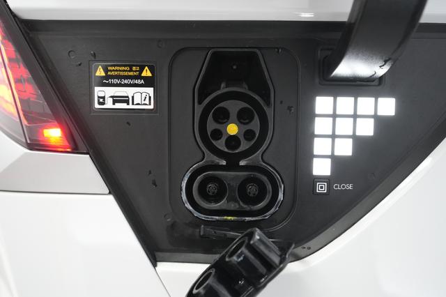 2023 Hyundai IONIQ 5 — photo 8 of 21