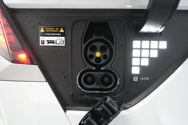 2023 Hyundai IONIQ 5 — photo 8 of 21