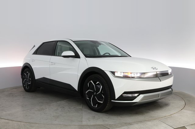 2023 Hyundai IONIQ 5 — photo 12 of 21