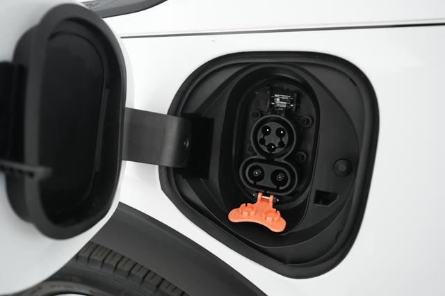 2022 Chevrolet Bolt EUV — photo 8 of 20