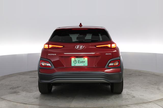 2021 Hyundai Kona — photo 8 of 21