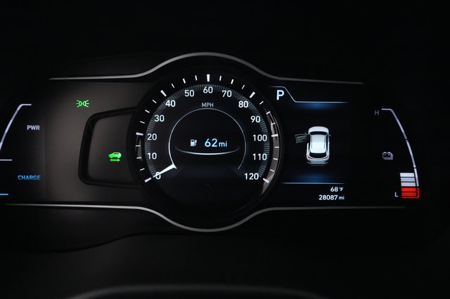 2021 Hyundai Kona — photo 4 of 21