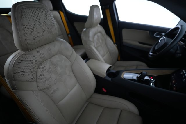 2022 Polestar 2 — photo 19 of 22