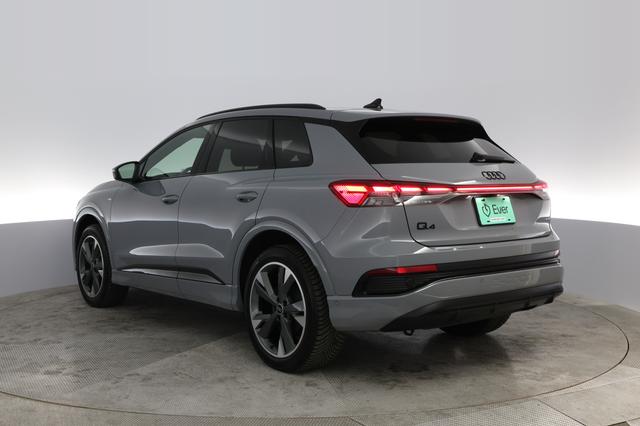 2023 Audi Q4 e-tron — photo 9 of 20