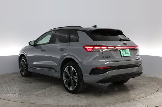 2023 Audi Q4 e-tron — photo 9 of 20