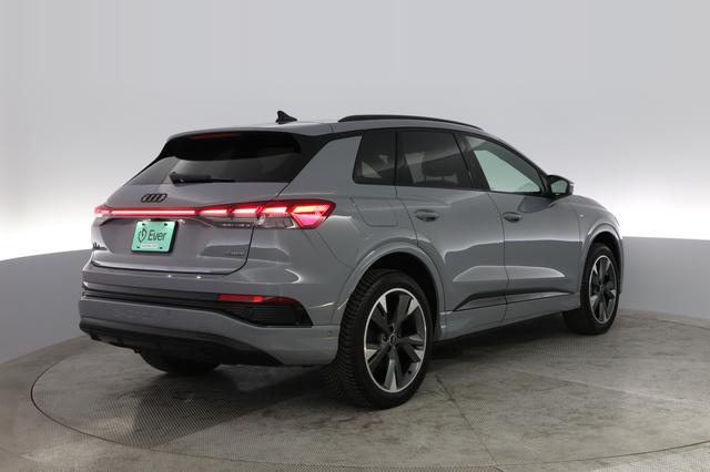 2023 Audi Q4 e-tron — photo 2 of 20