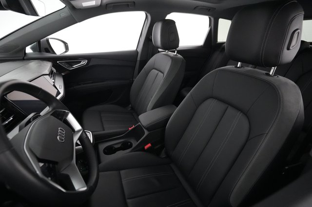2023 Audi Q4 e-tron — photo 3 of 20