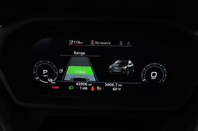 2023 Audi Q4 e-tron — photo 5 of 20
