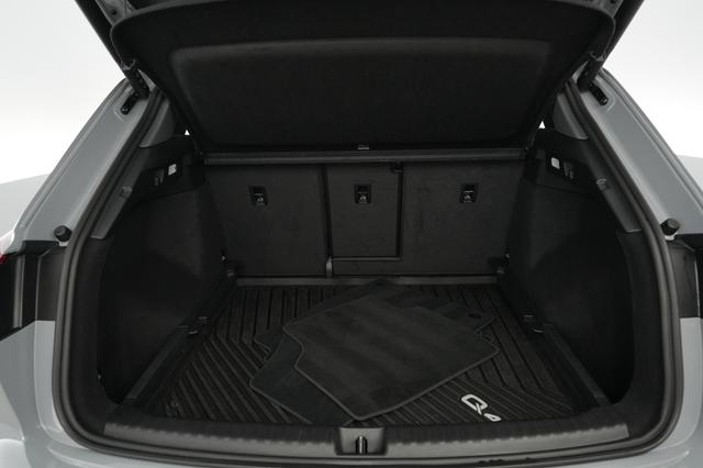 2023 Audi Q4 e-tron — photo 6 of 20