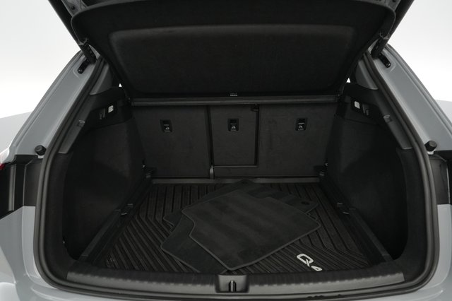 2023 Audi Q4 e-tron — photo 6 of 20