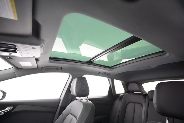 2023 Audi Q4 e-tron — photo 18 of 20
