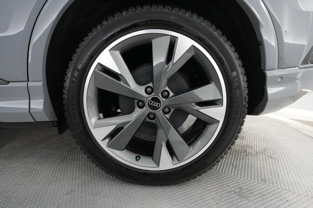 2023 Audi Q4 e-tron — photo 17 of 20