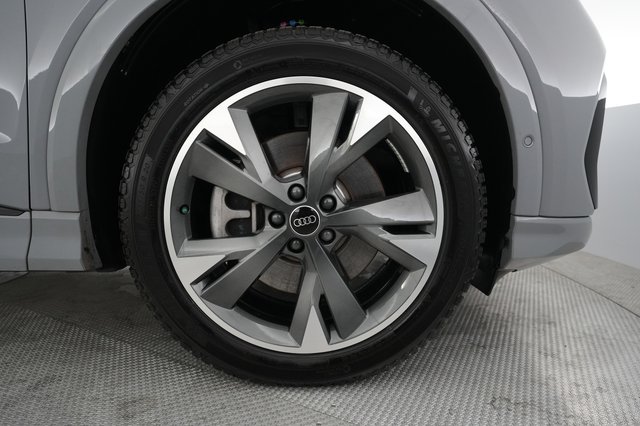 2023 Audi Q4 e-tron — photo 16 of 20