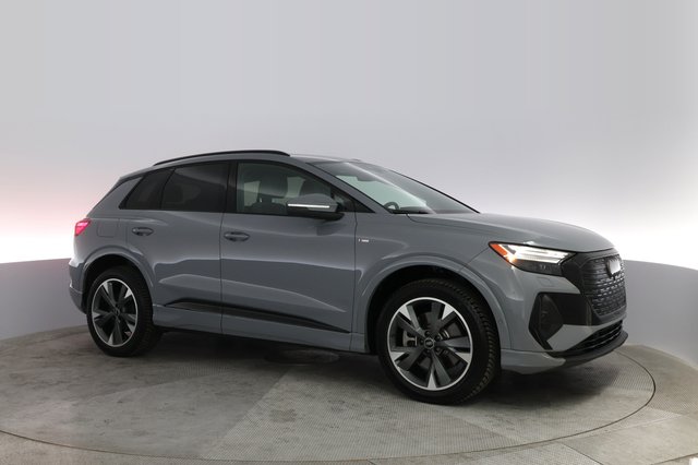 2023 Audi Q4 e-tron — photo 11 of 20