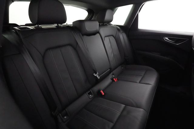 2022 Audi Q4 e-tron — photo 4 of 21
