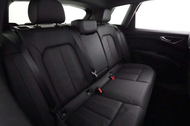 2022 Audi Q4 e-tron — photo 4 of 21