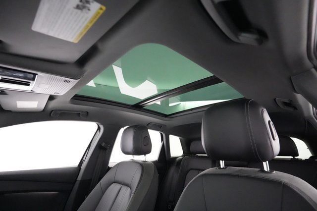 2022 Audi Q4 e-tron — photo 20 of 21