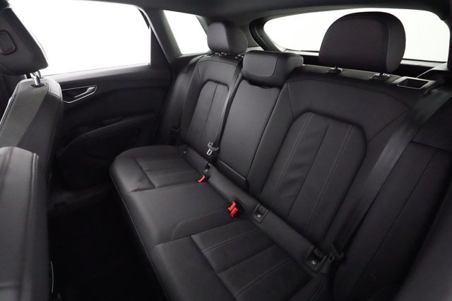 2022 Audi Q4 e-tron — photo 19 of 21