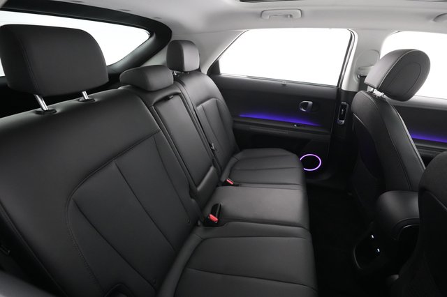 2022 Hyundai IONIQ 5 — photo 4 of 22