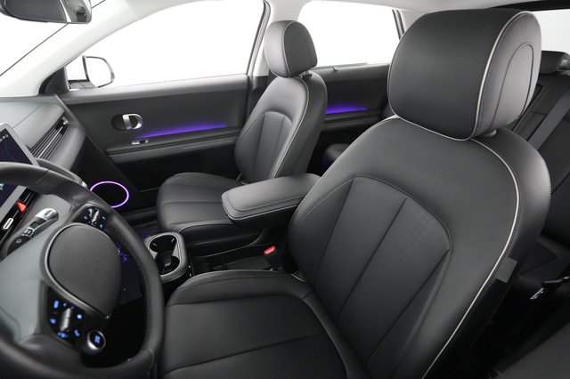 2022 Hyundai IONIQ 5 — photo 3 of 22