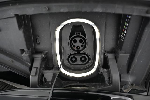 2024 Chevrolet Blazer EV — photo 8 of 19