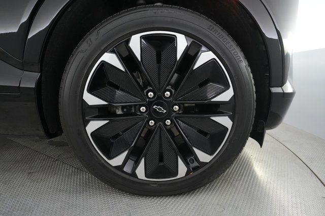 2024 Chevrolet Blazer EV — photo 17 of 19
