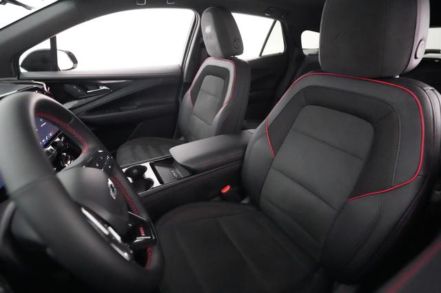 2024 Chevrolet Blazer EV — photo 3 of 19