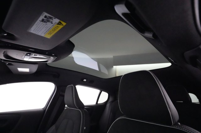2023 Volvo C40 Recharge — photo 19 of 22