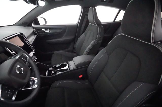 2023 Volvo C40 Recharge — photo 3 of 22