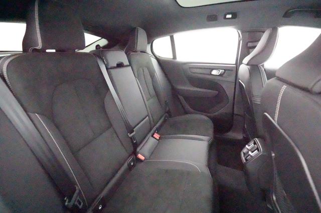 2023 Volvo C40 Recharge — photo 4 of 22