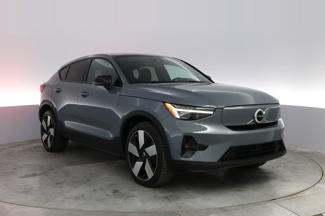 2023 Volvo C40 Recharge — photo 10 of 22