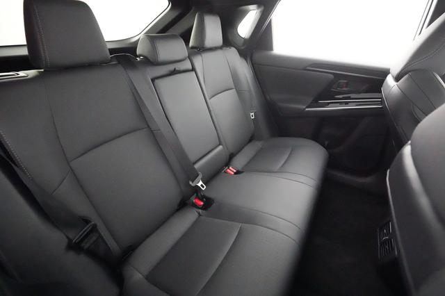 2023 Subaru Solterra — photo 4 of 20