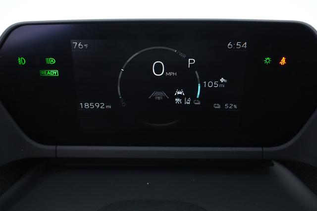 2023 Subaru Solterra — photo 5 of 20