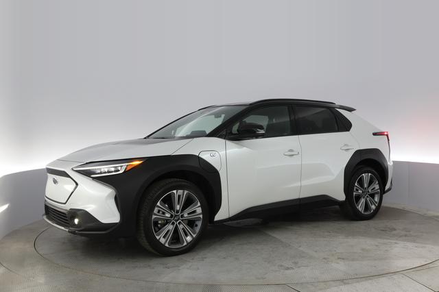 2023 Subaru Solterra — photo 10 of 20