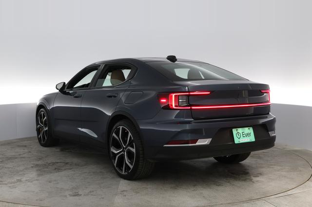 2022 Polestar 2 — photo 9 of 21