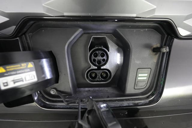 2023 Kia Niro EV — photo 8 of 21