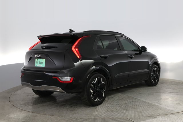 2023 Kia Niro EV — photo 2 of 21