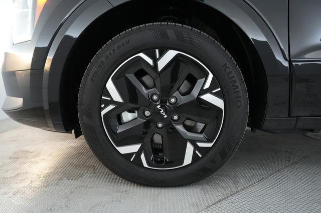 2024 Kia Niro EV — photo 7 of 21