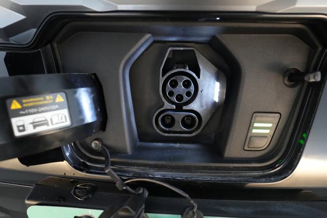 2024 Kia Niro EV — photo 8 of 21