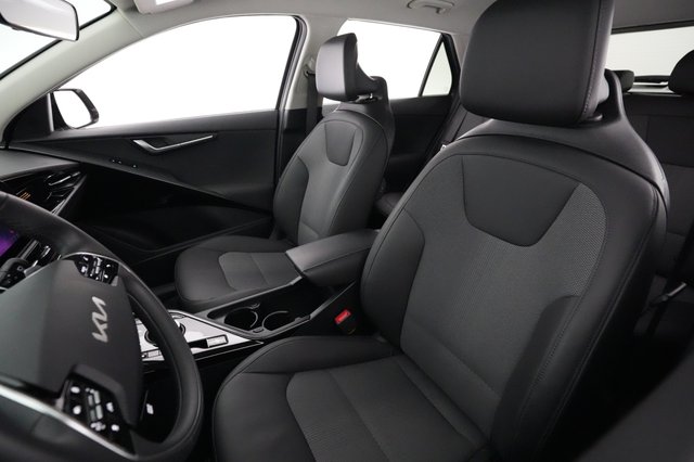 2024 Kia Niro EV — photo 3 of 21