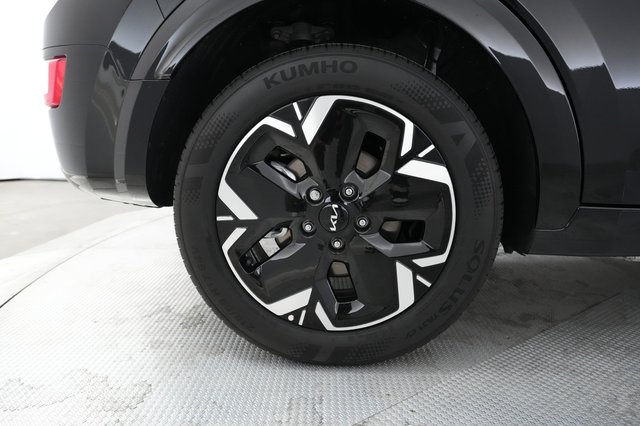 2024 Kia Niro EV — photo 16 of 21