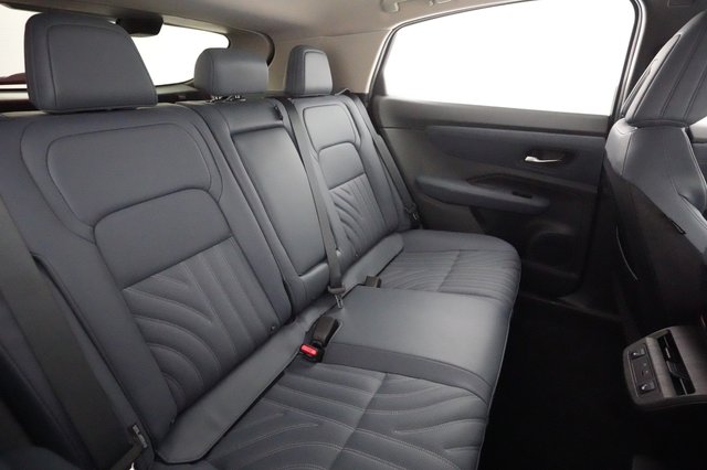 2023 Nissan Ariya — photo 4 of 20