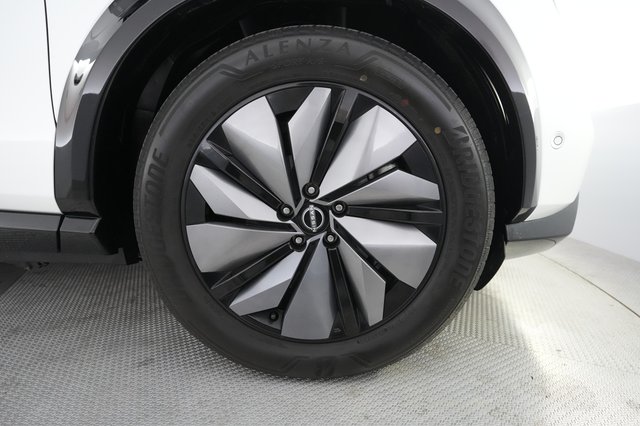 2023 Nissan Ariya — photo 16 of 20